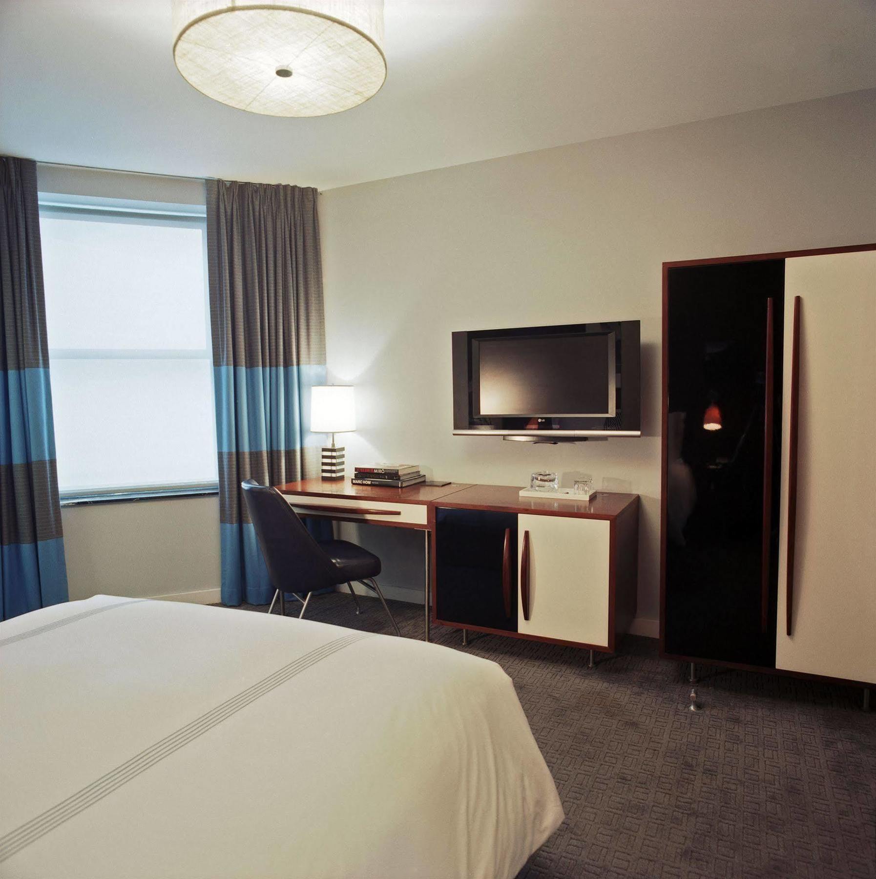 6 Columbus Central Park Hotel New York Exterior photo