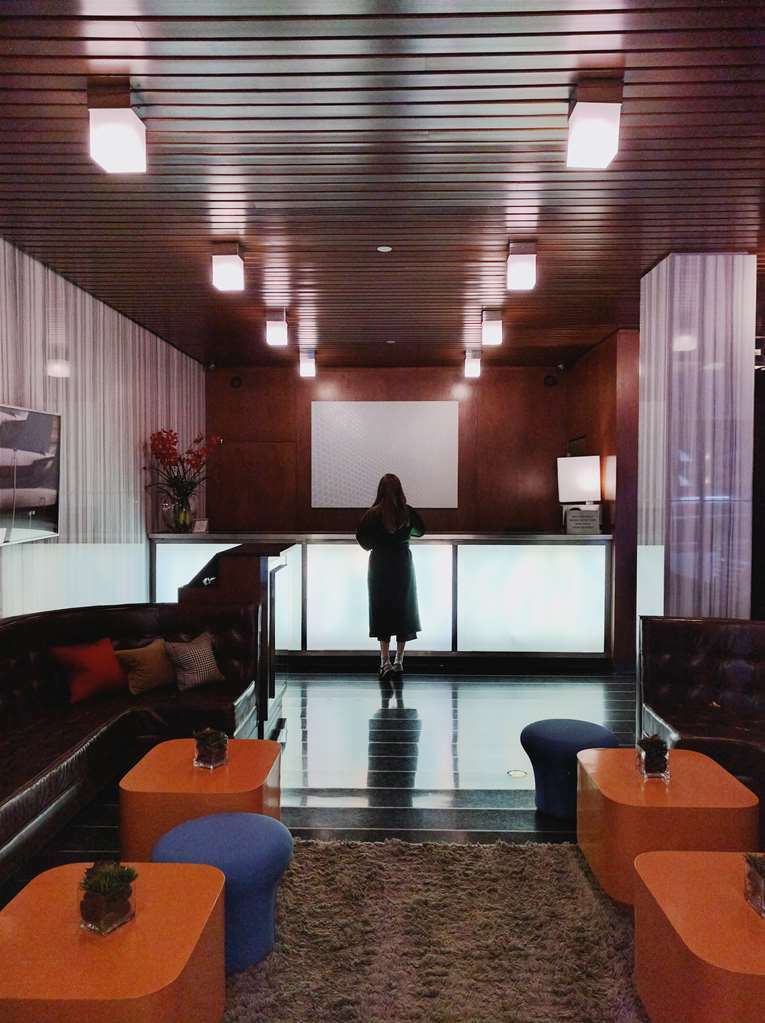 6 Columbus Central Park Hotel New York Interior photo