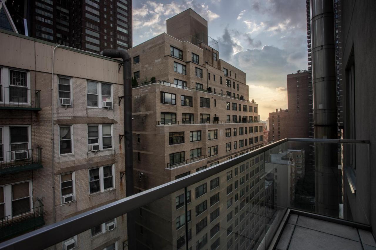 6 Columbus Central Park Hotel New York Exterior photo